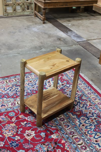 Lot 109 - SIDE TABLE