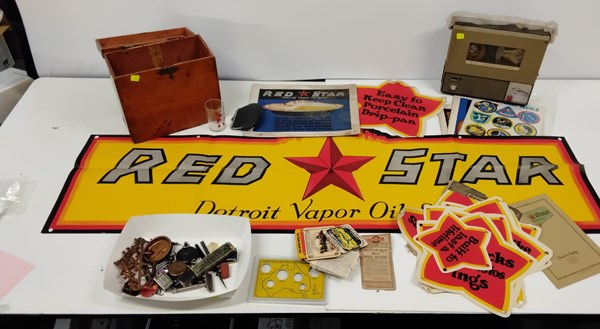 Lot 1337 - COLLECTABLES AND EPHEMERA