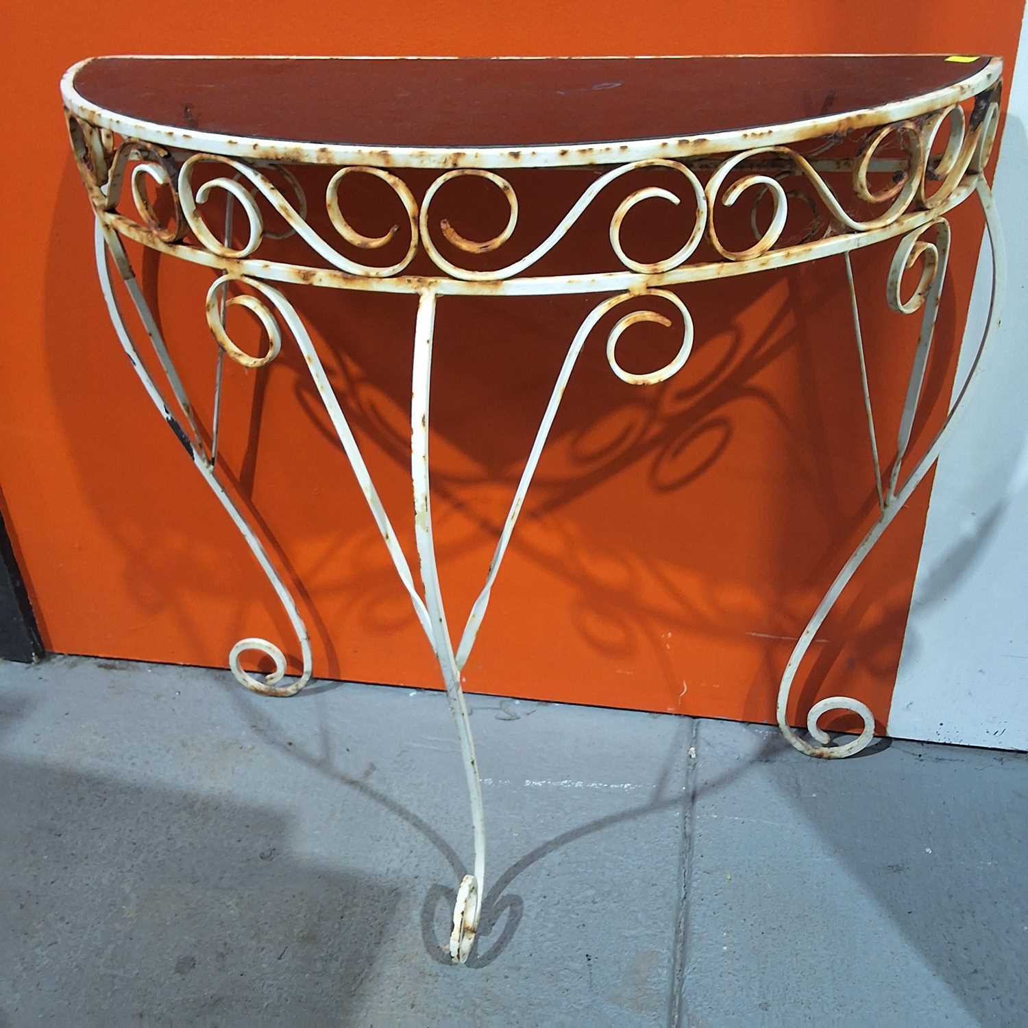 Lot 184 - PATIO TABLE