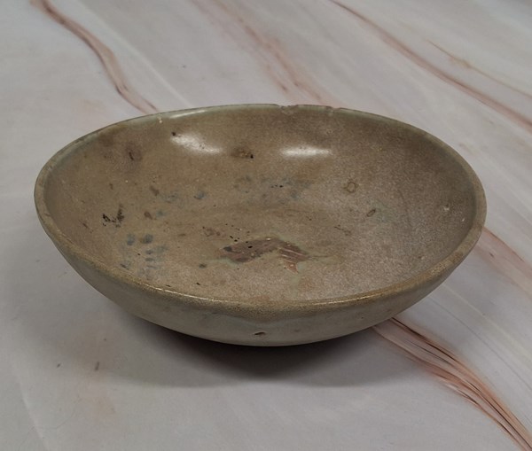 Lot 1284 - CELADON BOWL