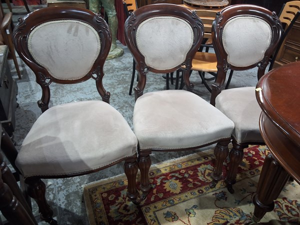 Lot 72 - DINING CHAIRS