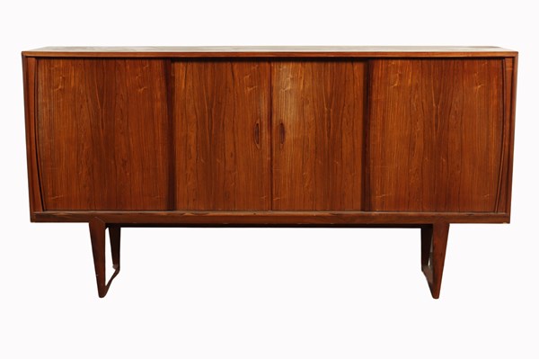 Lot 133 - ROSEWOOD SIDEBOARD