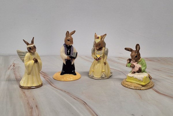 Lot 1171 - BUNNYKINS FIGURES