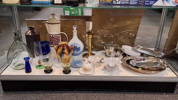 Lot 1315 - DECORATIVE HOMEWARE