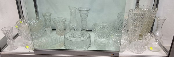 Lot 1406 - GLASS & CRYSTAL WARES