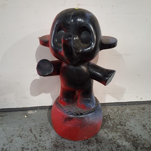 Lot 429 - JAPANESE SHOP FRONT MASCOT