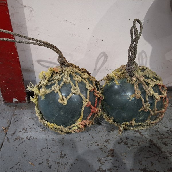 Lot 255 - FISHING FLOATS