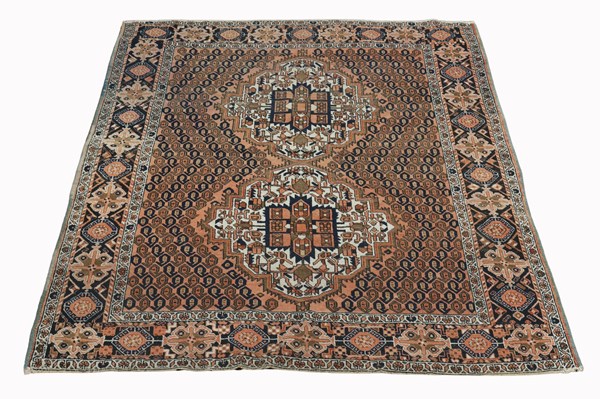 Lot 7 - RUG