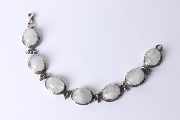 Lot 1067 - SILVER MOONSTONE BRACELET