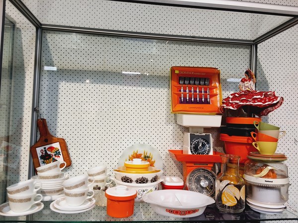 Lot 1285 - RETRO KITCHENWARES