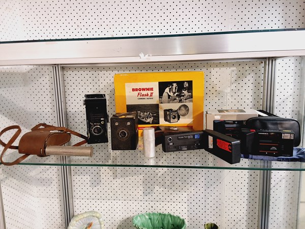 Lot 1277 - CAMERAS & ACCESSORIES