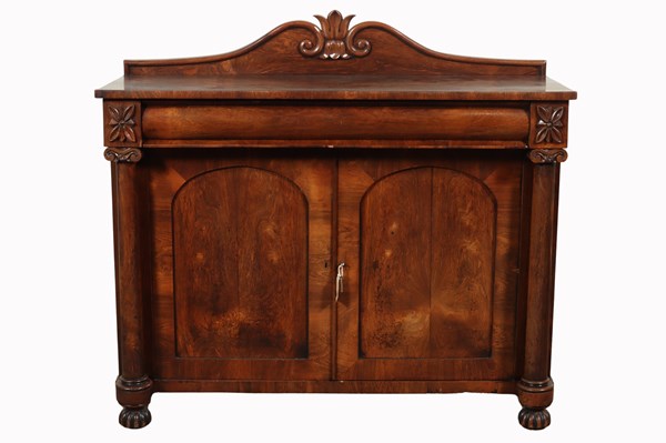 Lot 51 - GEORGIAN SIDEBOARD