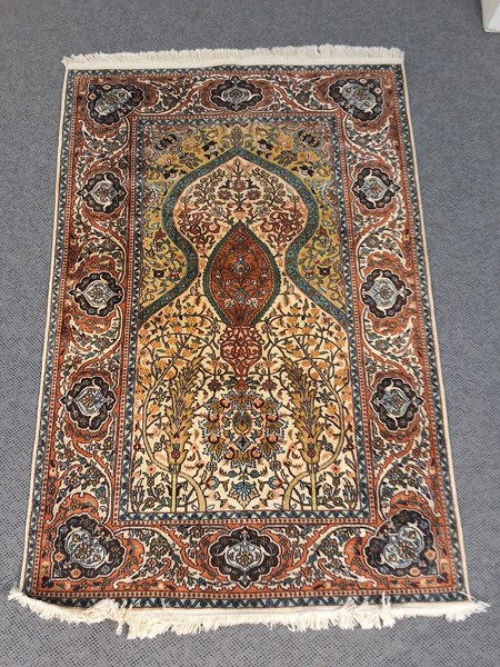 Lot 314 - RUG