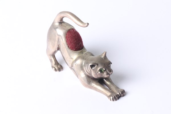 Lot 1052 - CAT PINCUSHION