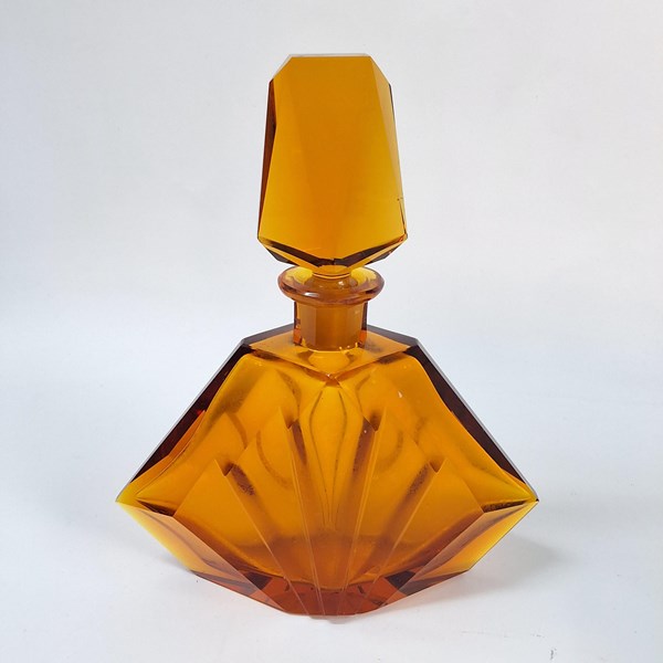 Lot 1333 - DECANTER