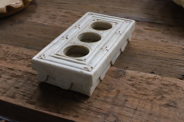 Lot 33 - MARBLE CANDLE HOLDER