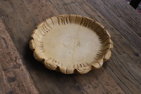 Lot 41 - STONE PLATTER