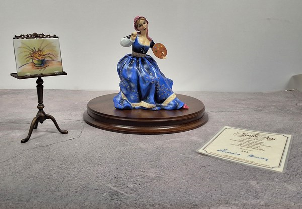 Lot 1213 - ROYAL DOULTON FIGURE