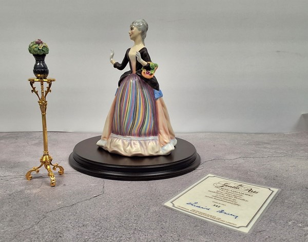 Lot 1211 - ROYAL DOULTON FIGURE