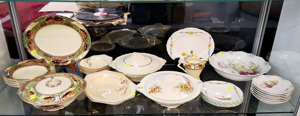 Lot 1368 - ASSORTED CHINAWARE