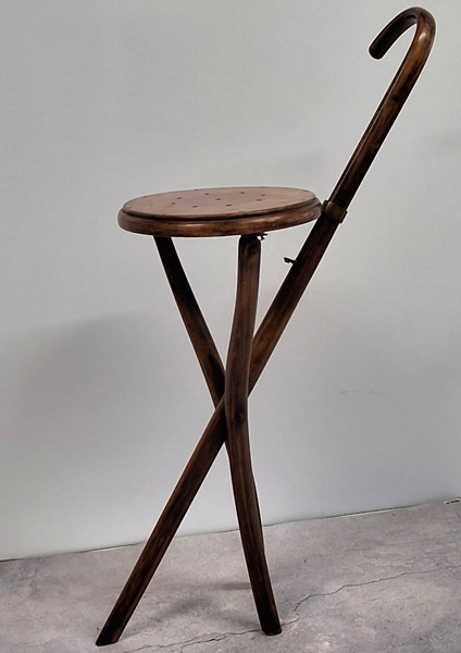 Lot 1473 - FOLDING STOOL