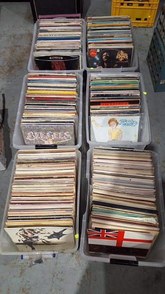 Lot 269 - RECORDS