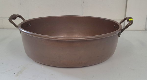 Lot 1283 - COPPER PAN