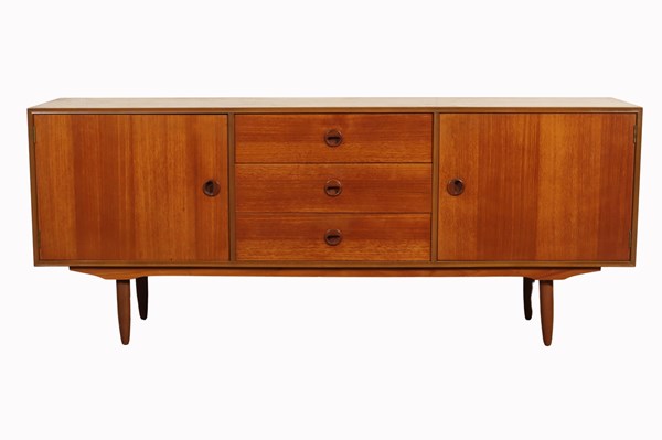 Lot 4 - TEAK SIDEBOARD