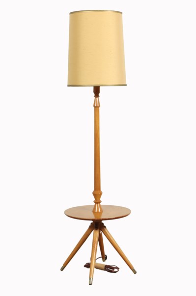 Lot 116 - STANDARD LAMP