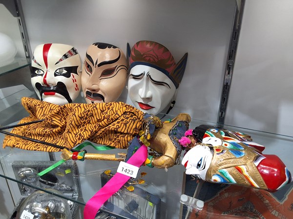 Lot 1423 - KABUKI MASKS & PUPPET