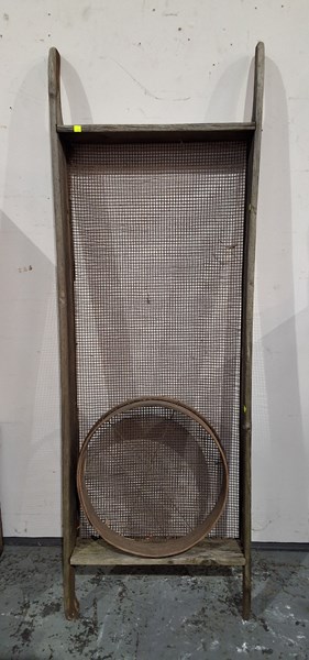 Lot 204 - SIEVES