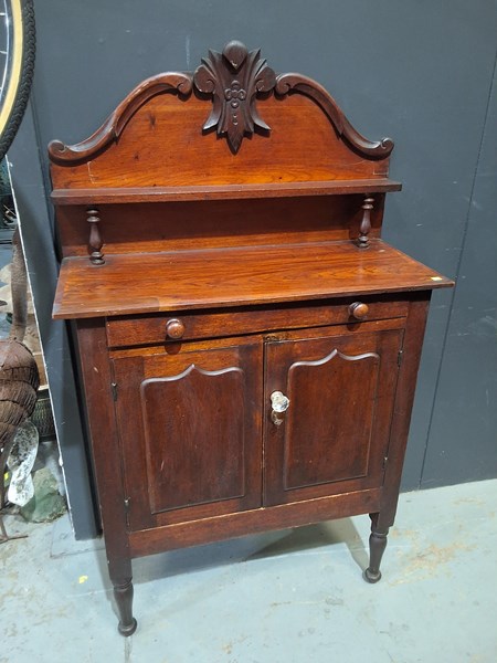 Lot 442 - MEAT SAFE