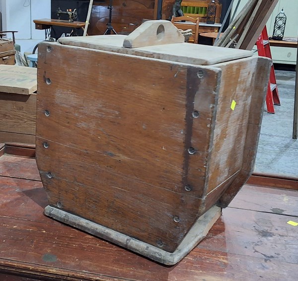 Lot 105 - BUTTER CHURN