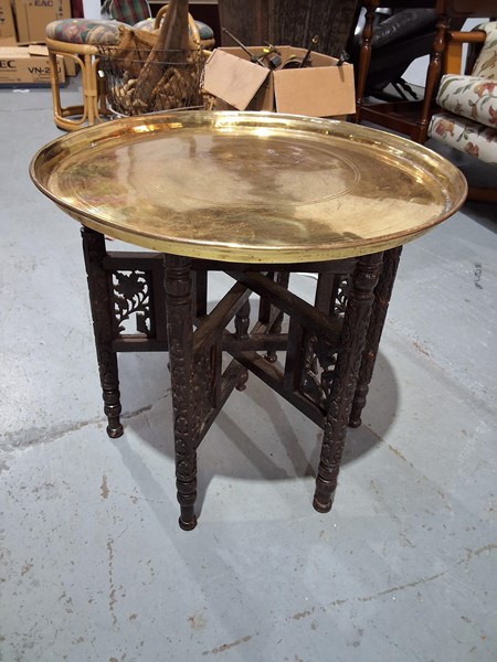 Lot 17 - SIDE TABLE