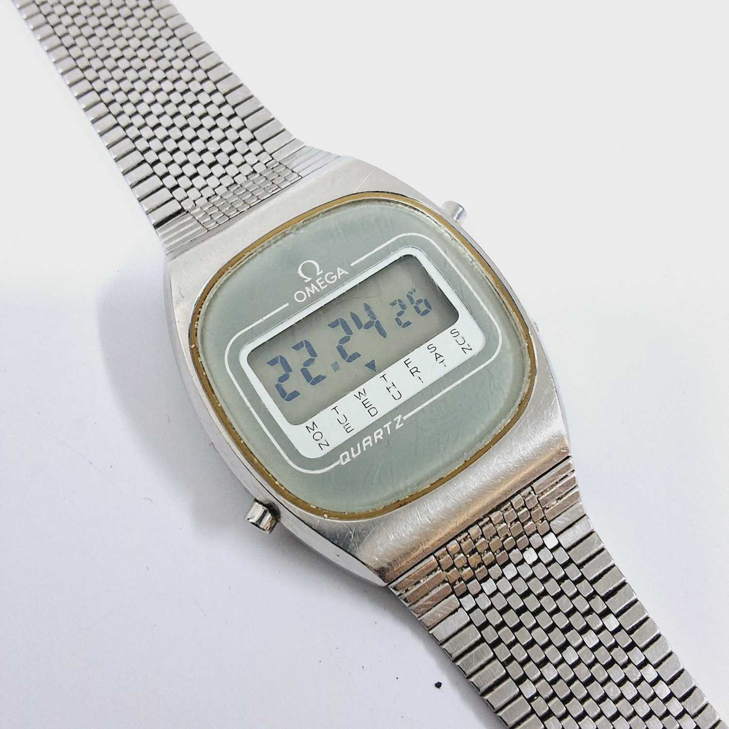 Lot 1074 - WRIST WATCH