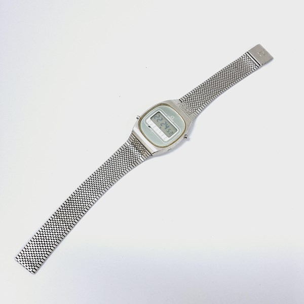 Lot 1074 - WRIST WATCH