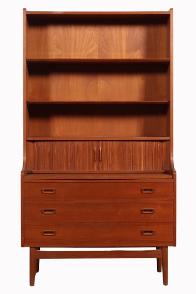 Lot 67 - BUREAU BOOKCASE