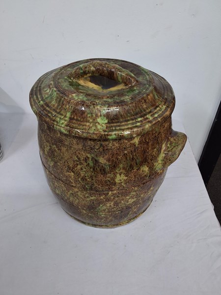 Lot 1217 - BREAD CROCK