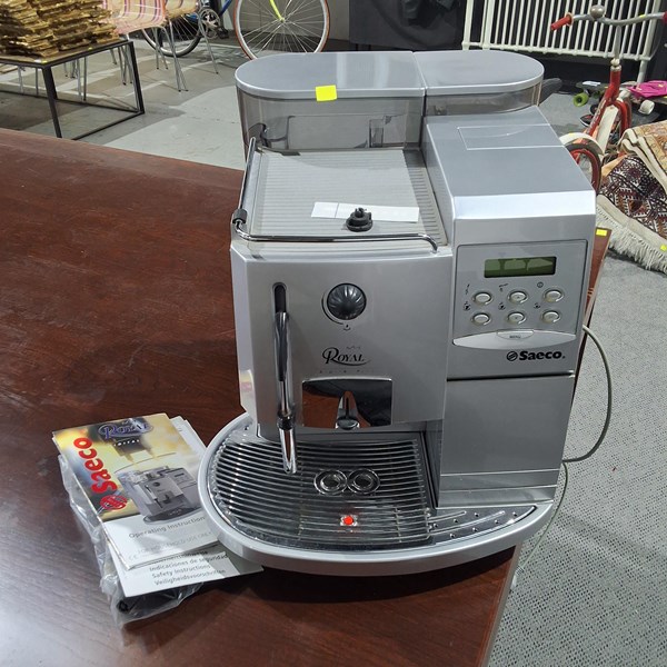 Lot 283 - COFFEE MACHINE