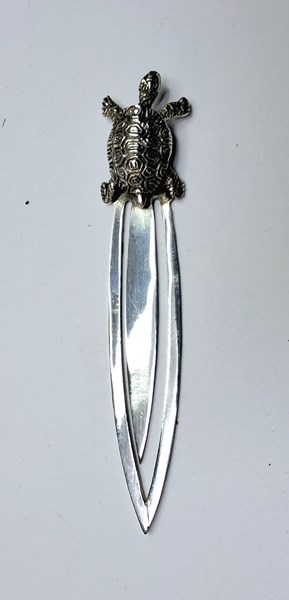 Lot 1062 - SILVER BOOKMARK