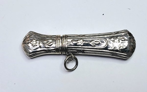 Lot 1068 - SILVER NEEDLE CASE