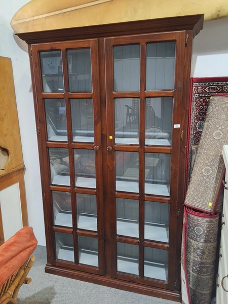 Lot 355 - DISPLAY CABINET