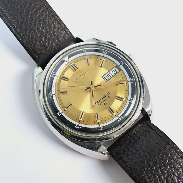 Lot 1076 - SEIKO BELL-MATIC WRISTWATCH