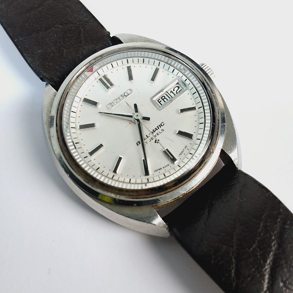 Lot 1077 - SEIKO BELL-MATIC WRISTWATCH