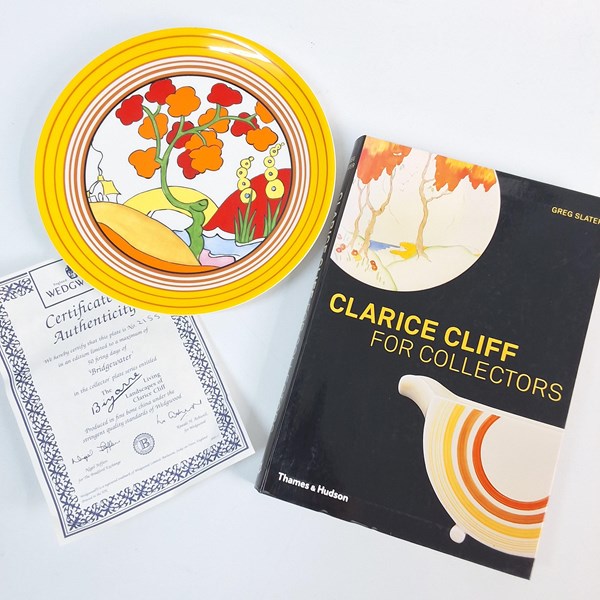 Lot 1353 - CLARICE CLIFF PLATE & BOOK