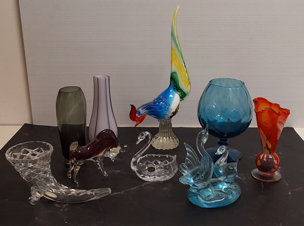 Lot 1318 - ORNAMENTAL GLASS