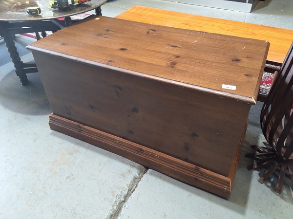 Lot 278 - TRUNK