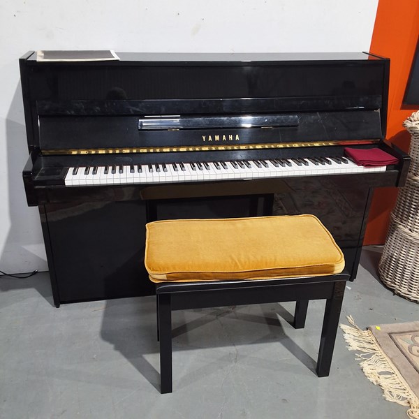 Lot 344 - YAMAHA PIANO