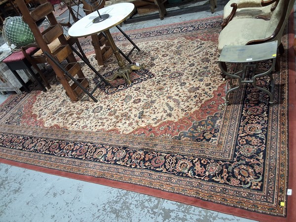 Lot 99 - RUG