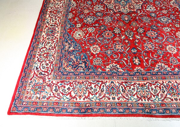 Lot 249 - MARKAZI SAROUGH RUG